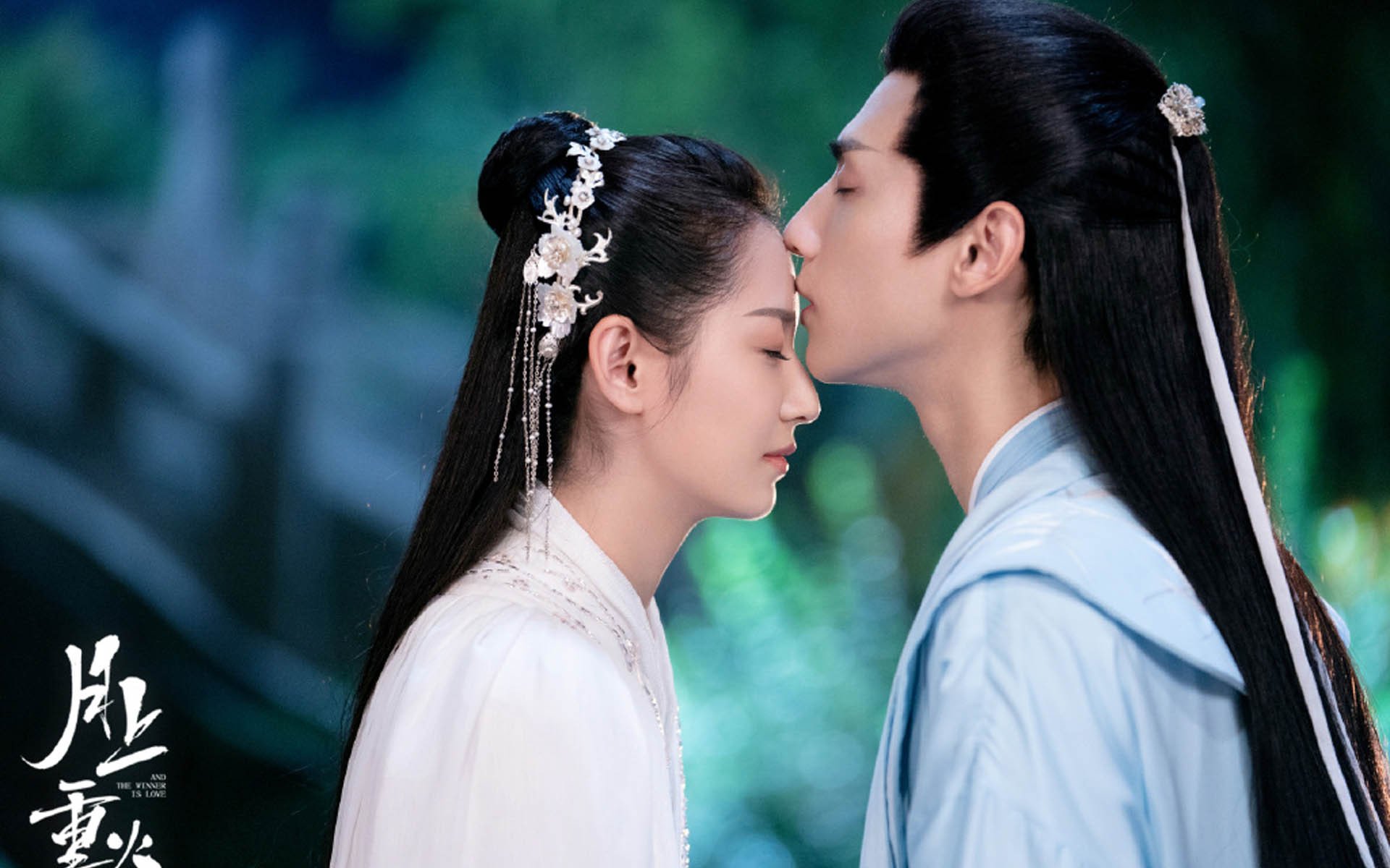 夜幕下的灯光跑,城市夜色中的运动狂欢,灯光下的城市夜晚